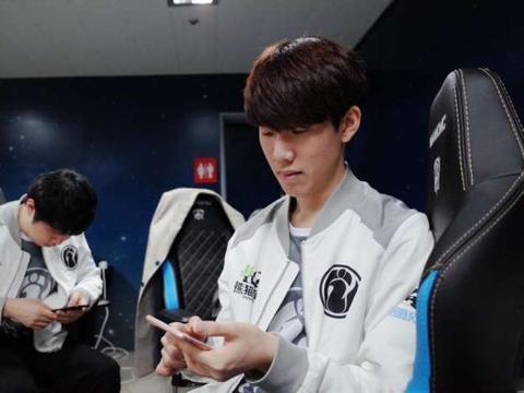 LPL今日赛程及海报比拼：EDG-破除暮气 FPX-打“豹”不平 V5-擒凰