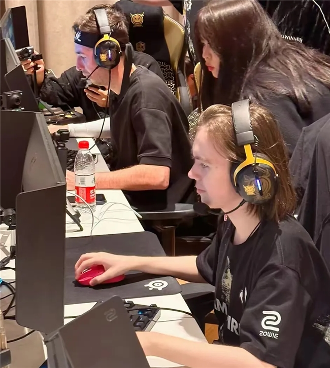 Croco：我想把这个MVP献给队友们