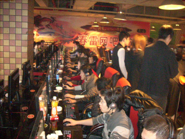 Crisp：Doinb善于跟队友配合沟通 而Xiaohu倾向于自己玩